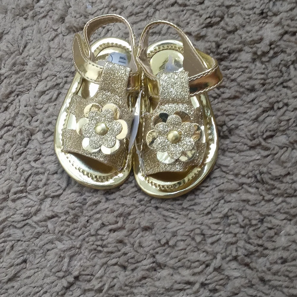 Sandals - Picture 2 of 2